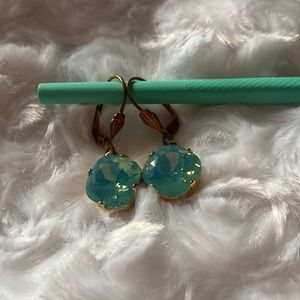 Gorgeous earrings! Gold tone Catherine Popesco